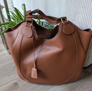 NWOT Elegant Brown Vegan Leather Tote Bag
